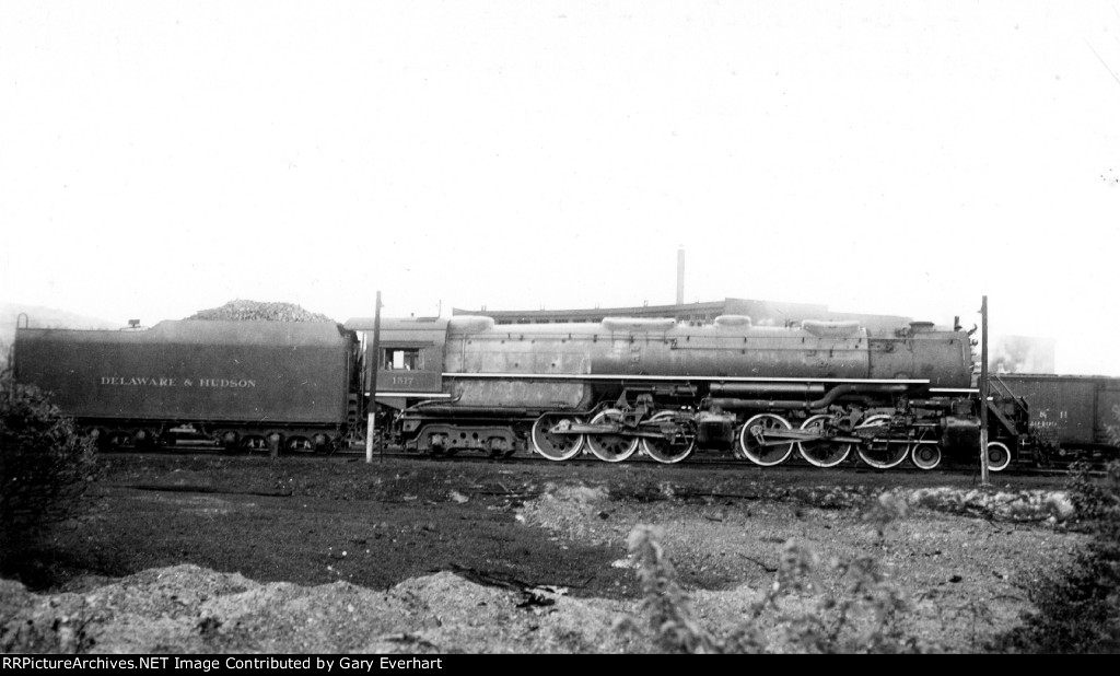 DH 4-6-6-4 #1517 - Delaware & Hudson